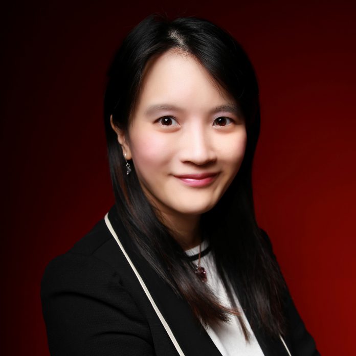 黃麗芳女士
